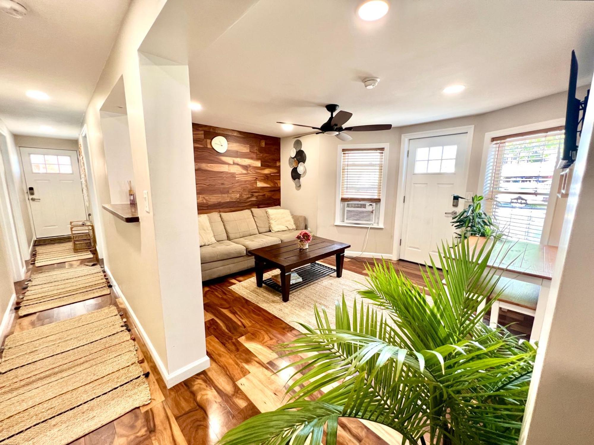 Ultra Modern - Entire 3 Bedroom Apartment - 5 Min Walk To The Beach ไวลด์วูด ภายนอก รูปภาพ